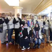 Hati mulia seorang Melly Goeslaw terketuk untuk mengunjungi para korban di Palestina. Tidak sendirian, Melly datang bersama dengan anggota Duta Kemanusiaan lainnya untuk memberikan bala bantuan. (Instagram/melly_goeslaw)