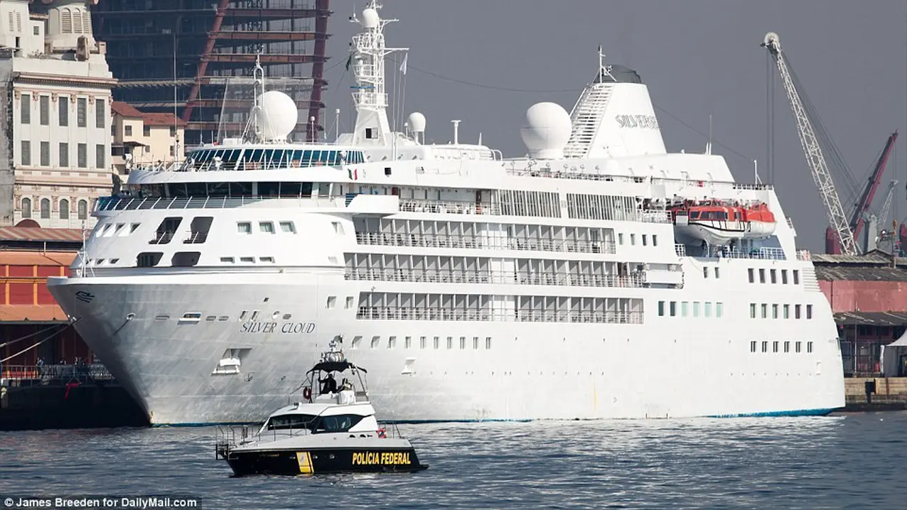 Kapal Pesiar Silver Sea