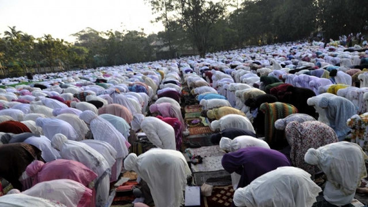 Melaksanakan Salat Idul Fitri 1436 H di Kebun Raya Bogor