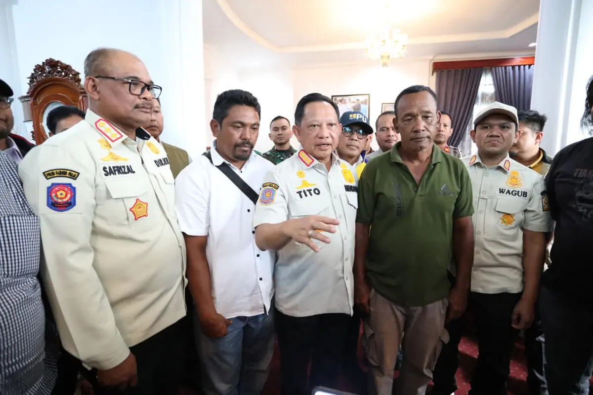 Mendagri Sekaligus Ketua Satuan Tugas Percepatan Rehabilitasi dan Rekonstruksi (Satgas PRR) Pascabencana Sumatera Muhammad Tito Karnavian