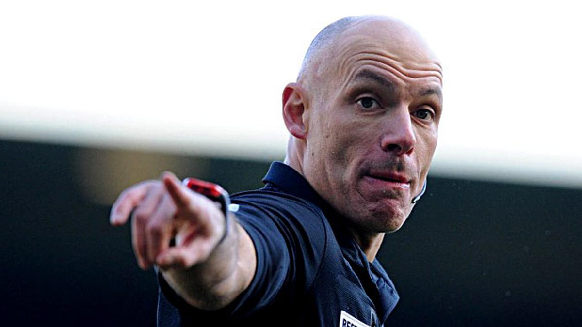 Howard Webb Diusulkan Tak Boleh Pimpin Laga Liverpool