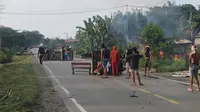 Bentrok Warga di Luwu Sulsel, Rumah Dibakar, Jalan Trans Sulawesi Lumpuh