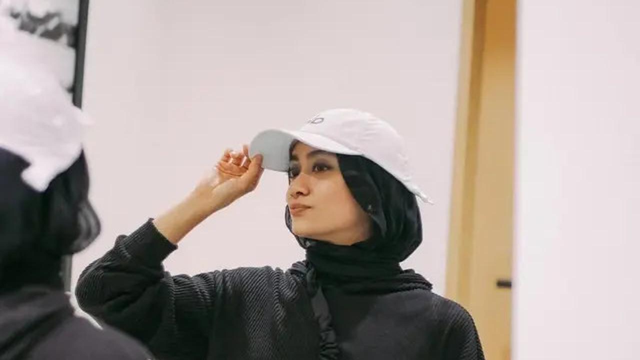 Inspirasi Outfit Ala Ayudia Bing Slamet, Si Penggemar Outfit Hitam yang Selalu Tampil Glowing dan Jadi Ciri Khasnya