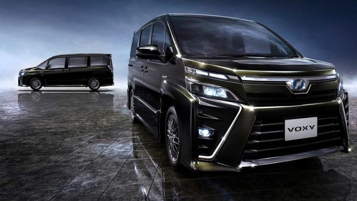 Toyota Voxy, Alphard Versi Murah - Otomotif Liputan6.com