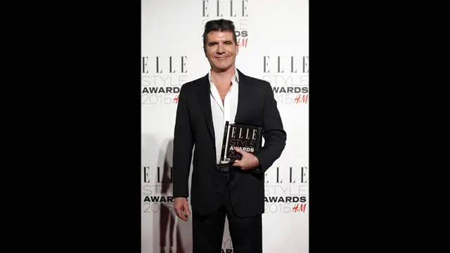 Simon Cowell dan Lauren Silverman Pamer Ciuman di Ajang Elle Style Awards