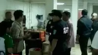 BPOM Gerebek Pabrik Jamu Palsu hingga Lomba Tangkap Itik di Ngawi