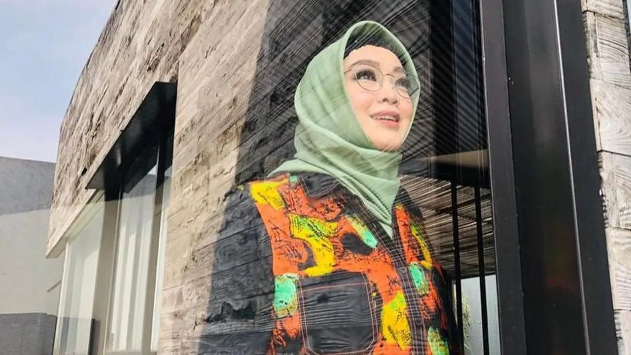 Rina Gunawan