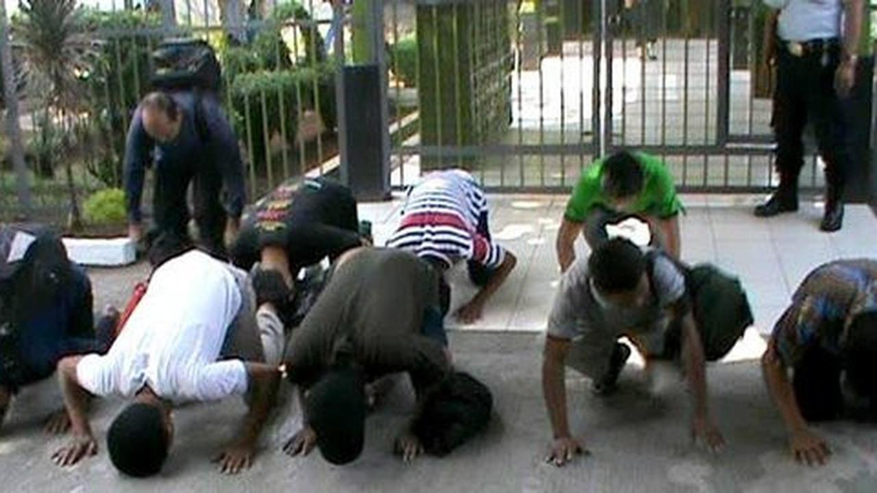 Dapat remisi, para narapidana di Lapas Tangerang sujud syukur
