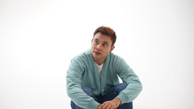 Guntur Wibowo Vokalis Close To Breathe Keluarkan EP Birahi: Sentilan terhadap Realita Asmara Remaja dan Sosial Media. (ist)