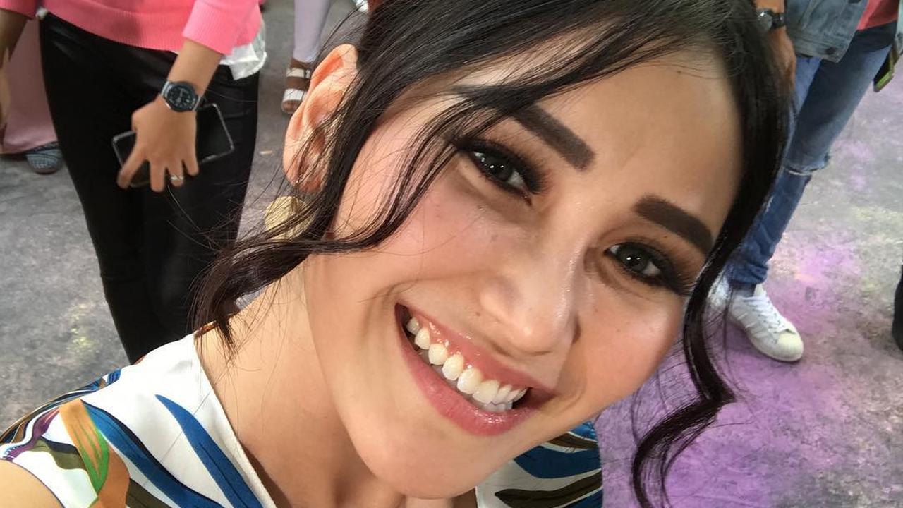 [Bintang] Ayu Ting Ting