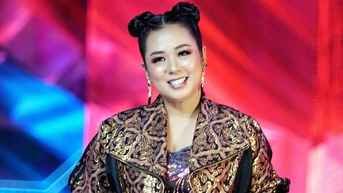 Dari Pengasap Ikan Hingga Bintang Hiburan: Kisah Sukses Soimah Pancawati
