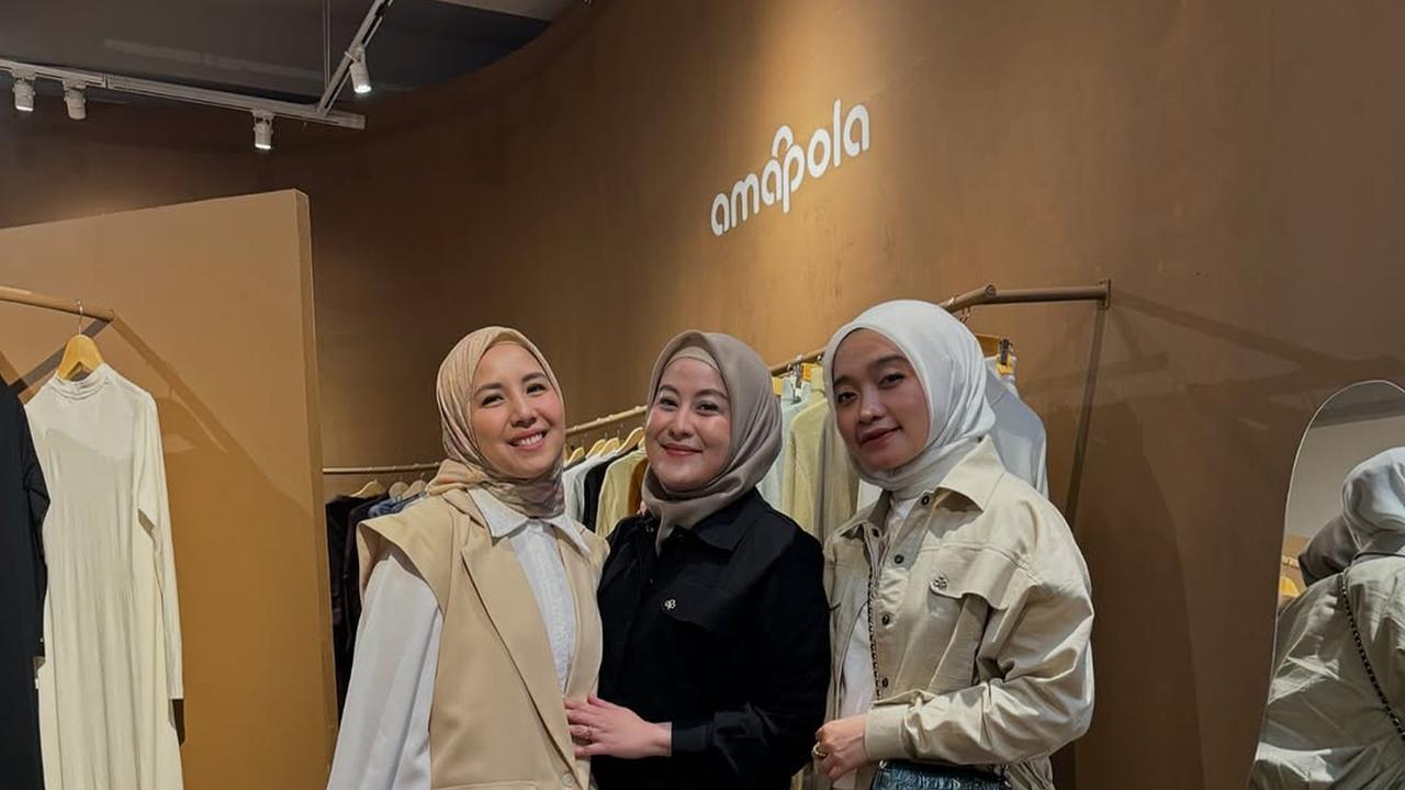 Potret Tya Ariestya Hadir di Grand Opening Butik Baru Paula Verhoeven, Dukung dan Doakan Agar Laris