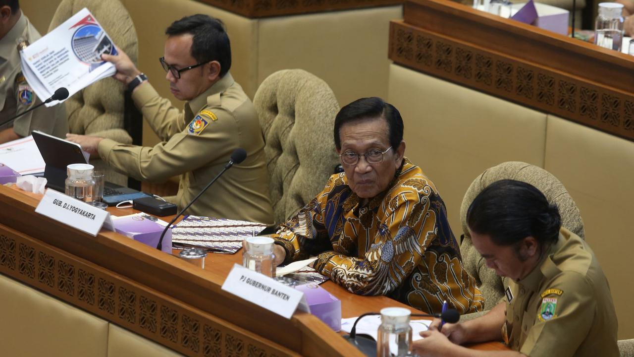Komisi II DPR gelar rapat dengar pendapat (RDP) dengan PJ Gubernur terkait Pilkada 2024