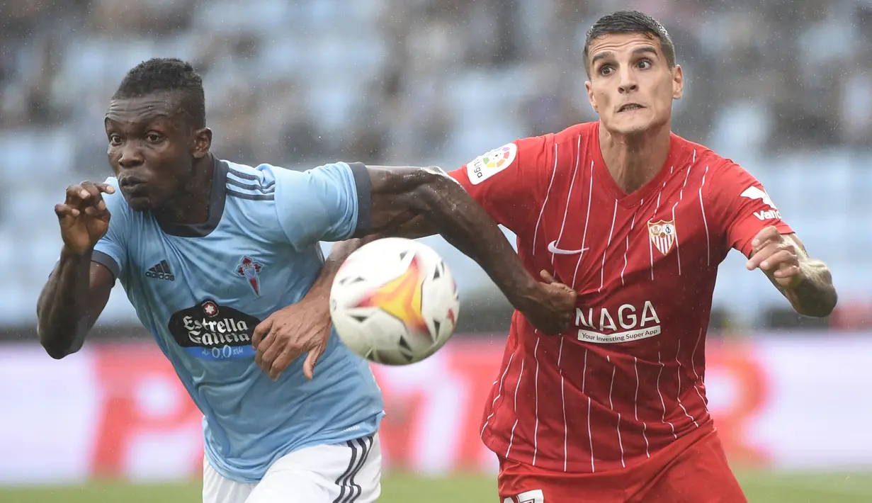 <p>Erik Lamela. Sayap kanan berusia 30 tahun ini didatangkan Sevilla pada awal musim 2021/2022 dari Tottenham Hotspur dengan status bebas transfer. Musim ini ia telah tampil 21 kali di semua ajang dengan torehan 5 gol dan 2 assist. Bersama Timnas Argentina ia telah mengoleksi 25 caps dengan torehan 3 gol dan 2 assist sejak melakukan debut pada 25 Mei 2011. (AFP/Miguel Riopa)</p>