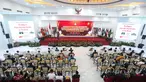 Suasana penyerahan Data Penduduk Potensial Pemilih Pemilu (DP4) untuk Pemilihan Kepala Daerah (Pilkada) serentak 2024 kepada Komisi Pemilihan Umum (KPU) Republik Indonesia di Kantor KPU RI, Jakarta, Kamis (2/5/2024). (Liputan6.com/Angga Yuniar)