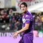 Dusan Vlahovic - Bomber 21 tahun itu menjadi bintang kemenangan  Fiorentina atas Spezia pada pertandingan pekan ke-11 Serie A. Tiga gol kemenangan I Gigliati diborong oleh ujung tombak asal Serbia tersebut. (AFP/Andreas Solaro)