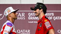 Jorge Martin dan Pecco Bagnaia pada sesi konferensi pers jelang MotoGP 2023 hari Kamis (17/11/2023). (Dokumentasi MotoGP)