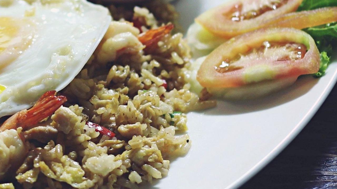 1. Nasi Goreng - Nasibal