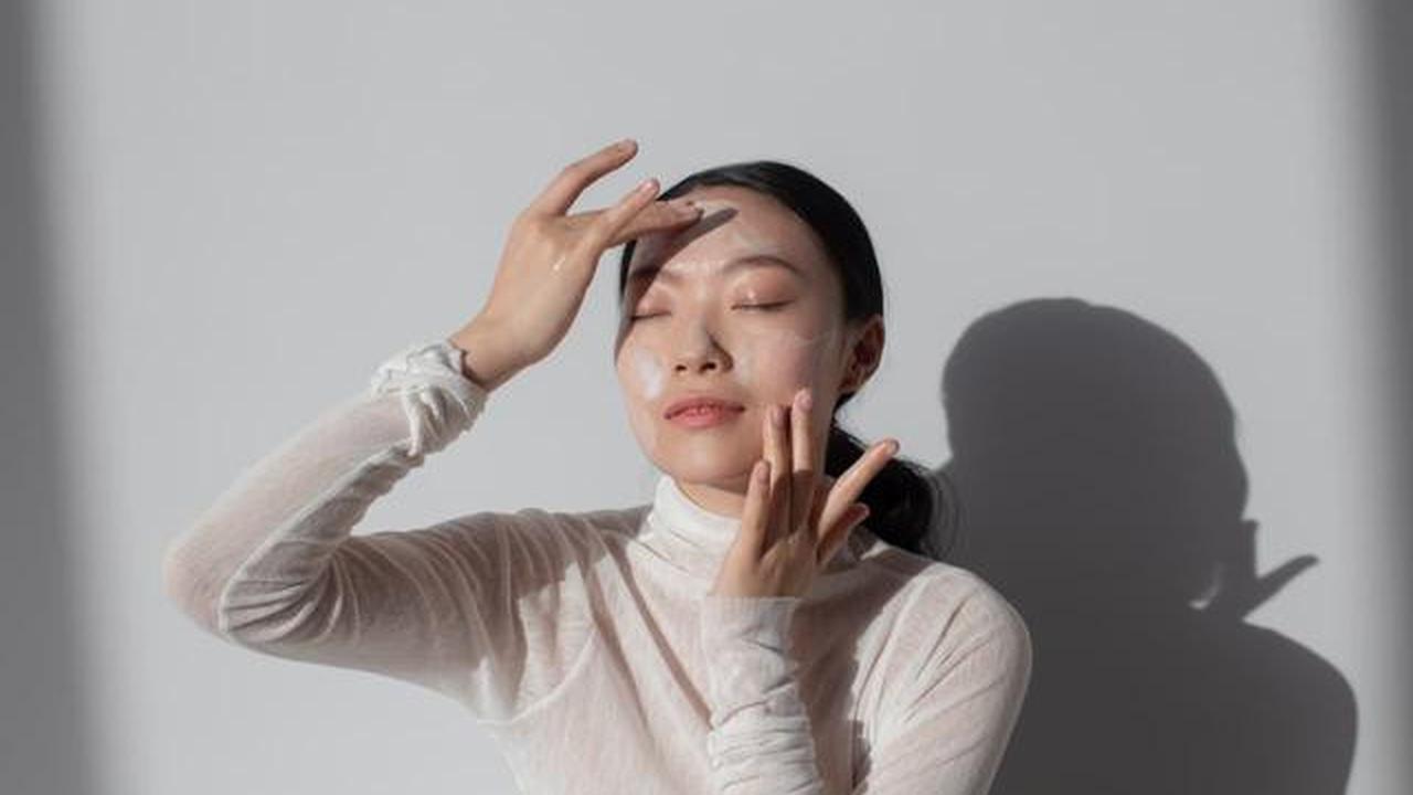 13 Kesalahan dalam Memakai Sunscreen yang Bikin Kulit Tetap Terpapar UV