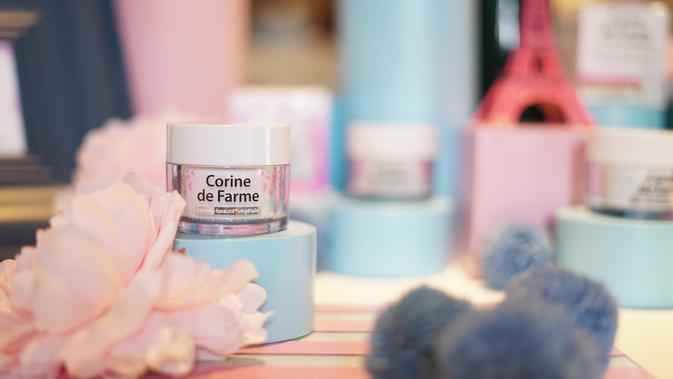 Corine de Farme meluncurkan dua produk pelembap terbarunya yang disesuaikan dengan setiap kebutuhan kulit wajah. Sumber foto: PR.