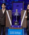 Ajang Australian Open Women’s Final tahun ini semakin istimewa dengan kehadiran dua figur ternama dari dunia yang berbeda, yakni BamBam, House Ambassador Louis Vuitton, dan Jennifer Capriati, legenda tenis dunia. [Foto: Louis Vuitton]