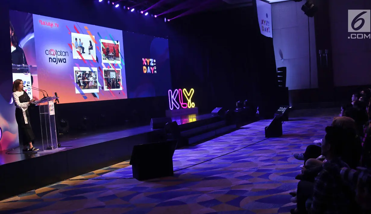 Suasana acara XYZ DAY 2018 di The Hall Senayan City, Jakarta, Rabu (25/4). XYZ Day diselenggarakan oleh KapanLagi Youniverse yang menghadirkan talkshow dari para konten kreator dan influencer hits. (Liputan6.com/Herman Zakharia)
