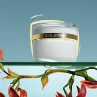 Sisleÿa L’Intégral Anti- Âge, pelembap ikonis dari sisley yang kini hadirkan tekstur gel.