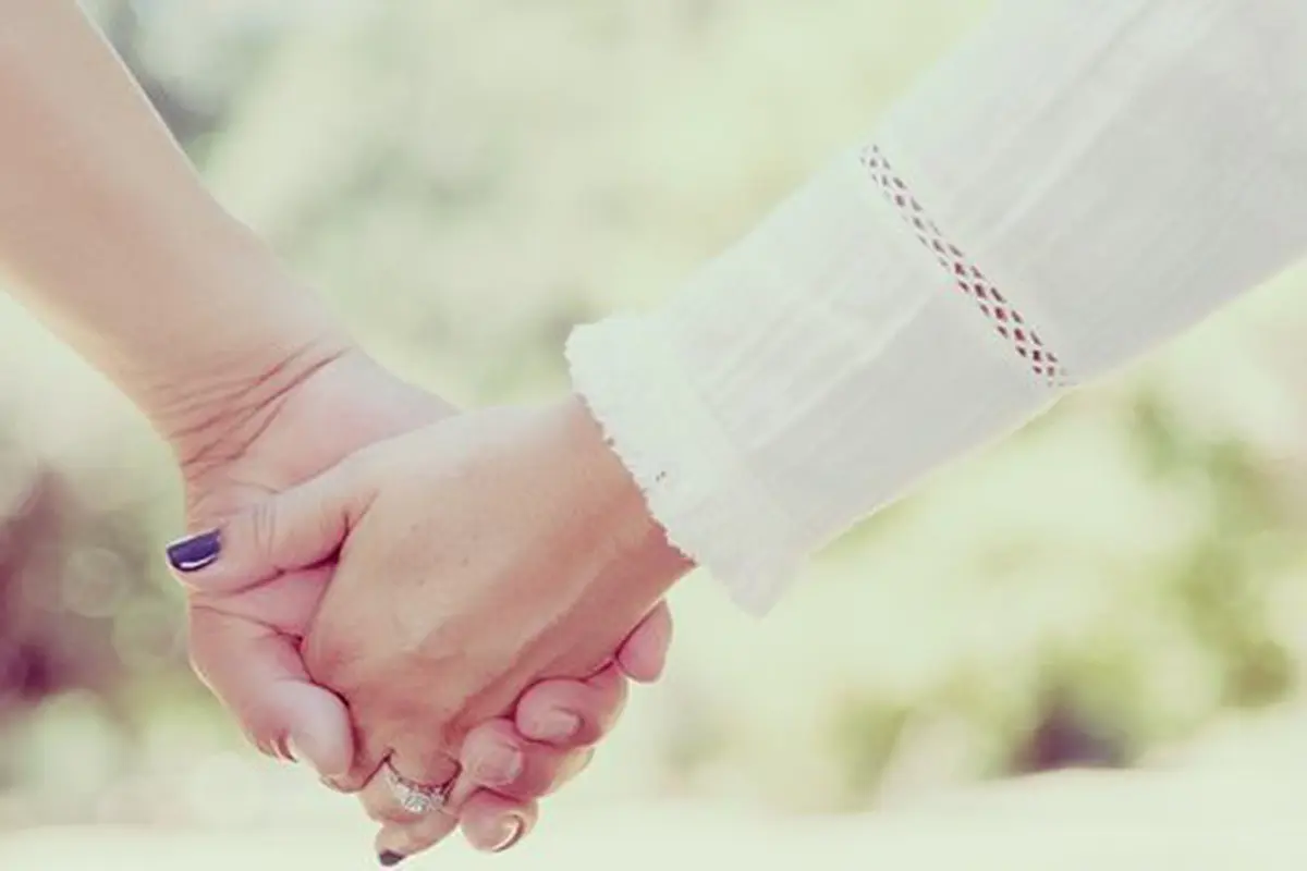 Membantu sesama./Copyright pixabay.com