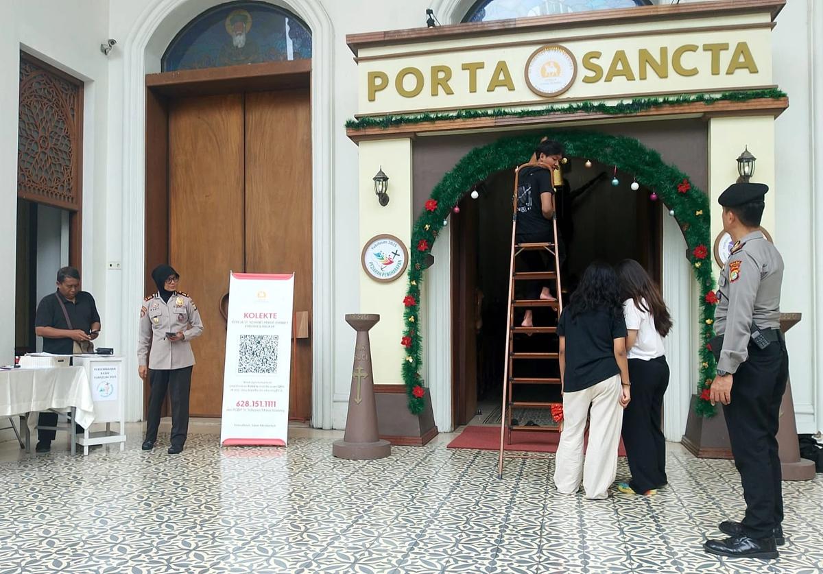 FOTO: Polri Perkuat Patroli Jelang Natal dan Tahun Baru