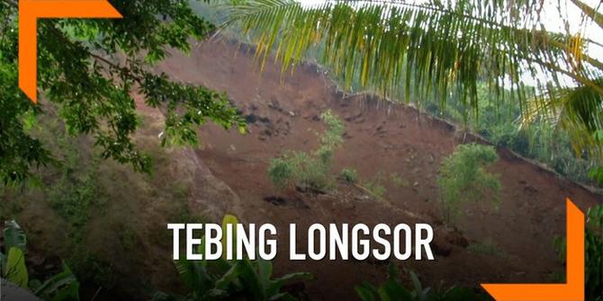 VIDEO: Tebing Longsor di Bandung, Hancurkan Rumah Warga