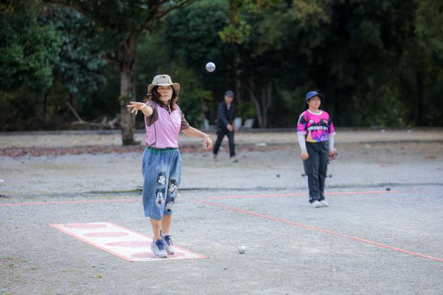 Jadi Olahraga Favorit, Seperti Ini Kehangatan Masyarakat Thailand Bermain Petanque