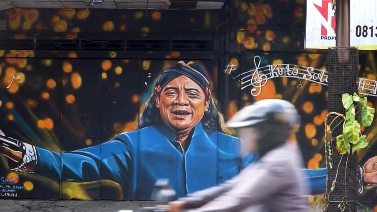 Manfaatkan Tembok Toko Sebagai Wadah Kreasi, Begini Kisah di Balik Terciptanya Mural Solo