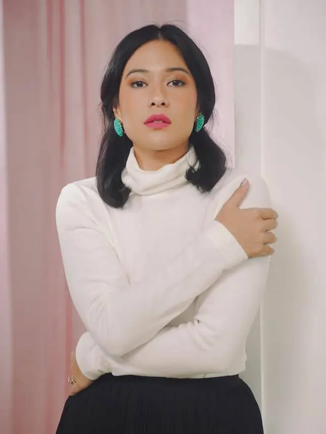 Dian Sastrowardoyo. (Foto: Instagram @therealdisastr)