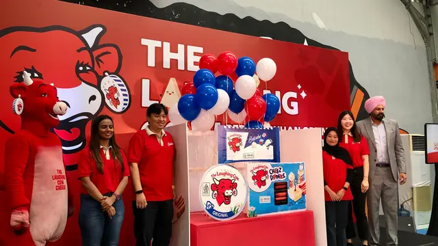 Sesi perkenalan produk The Laughing Chow Cheese telah memiliki sertifikat halal