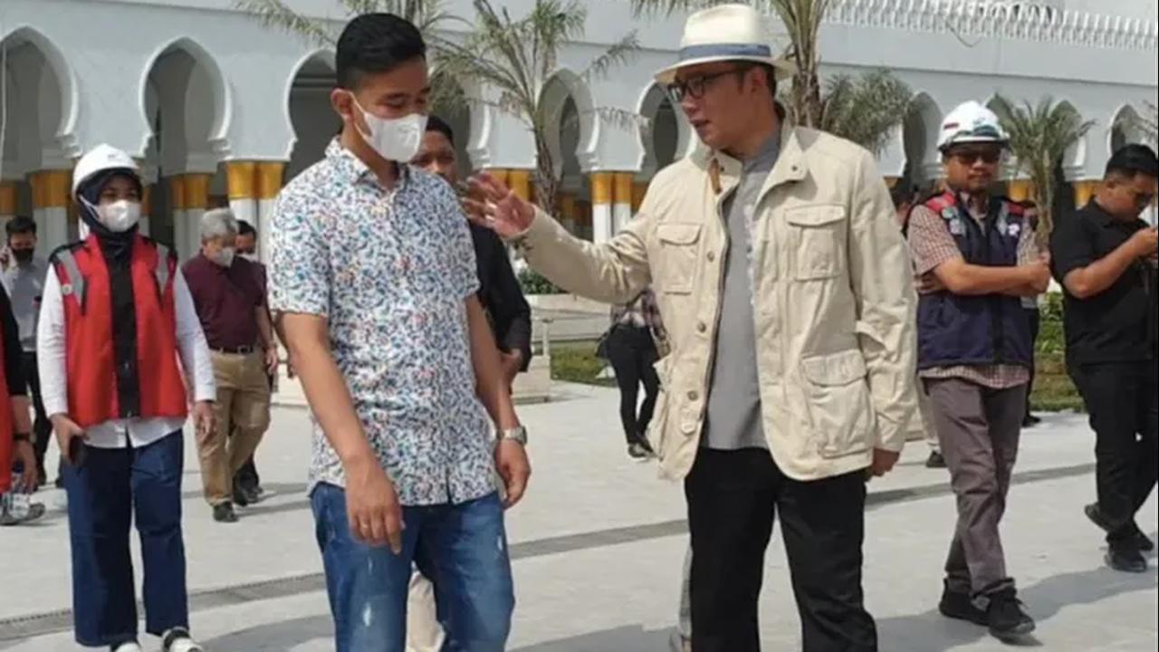 Wali Kota Solo Gibran Rakabuming Raka mengaku kaget dengan kabar tersebut. Dia baru mengetahui informasi tersebut setelah awak media menanyakannya.