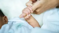 Ilustrasi bayi, kelahiran bayi. (Image by jcomp on Freepik)