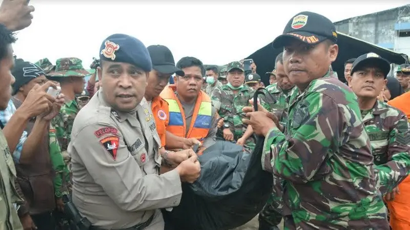 KM Sinar Bangun tenggelam di Danau Toba