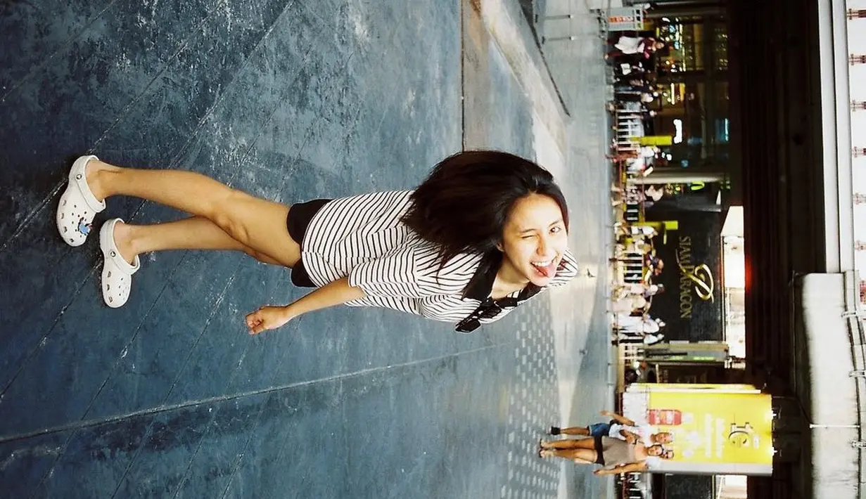 <p>[Instagram/clairineclay]</p>