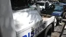Dishub siap menderek mobil yang parikir liar di sembarang tempat, Jakarta, Selasa (28/4/2015). (Liputan6.com/JohanTallo)