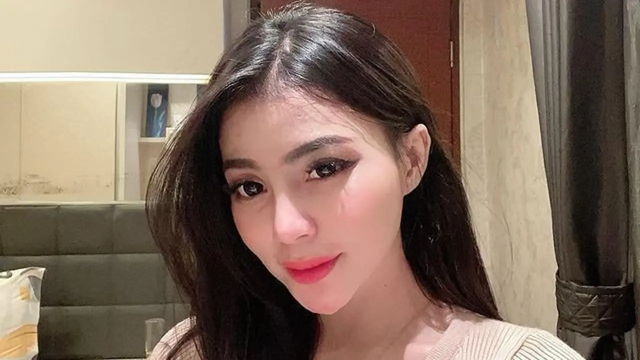 Potret Tisya Erni (Sumber: Instagram/@erni_tisya)