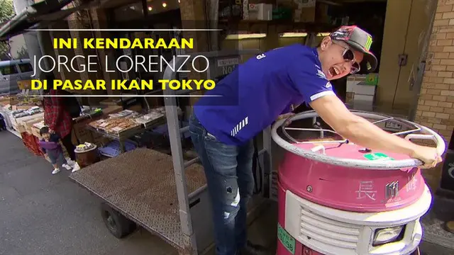 Video kendaraan yang dinaiki pebalap Yamaha, Jorge Lorenzo, saat berada di pasar ikan Tsukiji di Tokyo, Jepang.