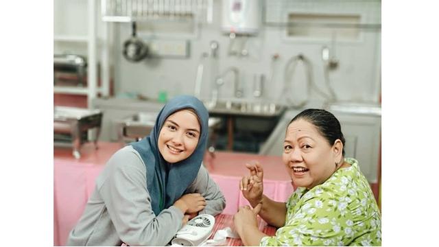 Sudah Jarang Bermain Sinetron, 5 Artis Ini Sering Mendapat Peran Sebagai Pembantu