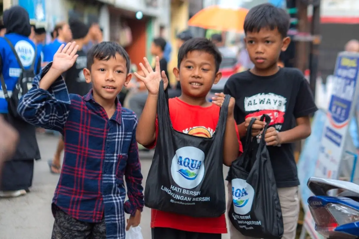 Aqua dan Pandawara Tingkatkan Kesadaran Pentingnya Jaga Lingkungan di Bulan Ramadan