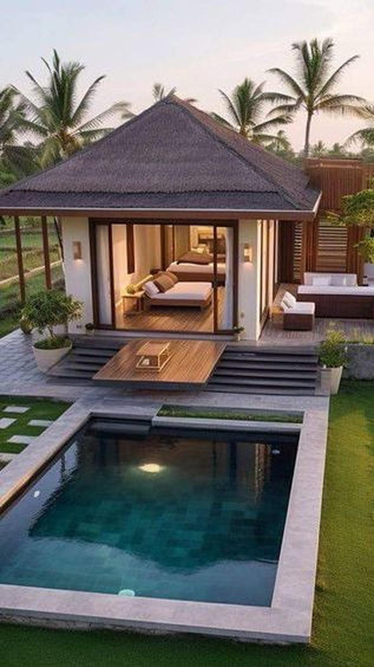 Rumah di Tengah Sawah