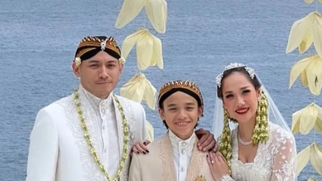 BCL dan Tiko Resmi Menikah Momen Potret Bareng dengan Teman-teman Artis, Maia 'Akhirnya Allah Memberikan Kamu Pasangan Lagi