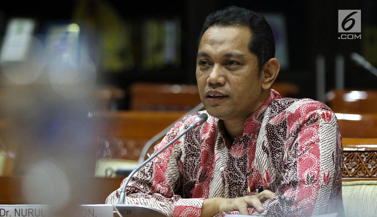 Capim KPK Nurul Ghufron menyampaikan pendapatnya saat mengikuti uji kelayakan dan kepatutan dengan Komisi III DPR di Kompleks Parlemen, Jakarta, Rabu (11/9/2019). Ghufron beralasan SP3 sewajarnya diterapkan KPK karena kemungkinan adanya kesalahan dalam penyidikan. (Liputan6.com/JohanTallo)