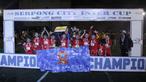 Tim ASIOP Apacinti menjadi juara Cup U-10 Serpong City International Soccer Tournament di Sabnani Park, Tangerang Selatan. Minggu (4/12/2016). (Bola.com/Arief Bagus)