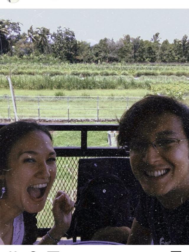 Dimas Anggara dan Nadine Chandrawinata.