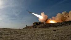 Iran Serang Pangkalan Militer AS di Kuwait dan Bahrain