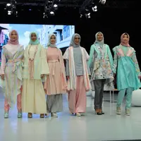 Shafira pamerka koleksi terbarunya di IFW 2018 bertemakan kota Bandung.